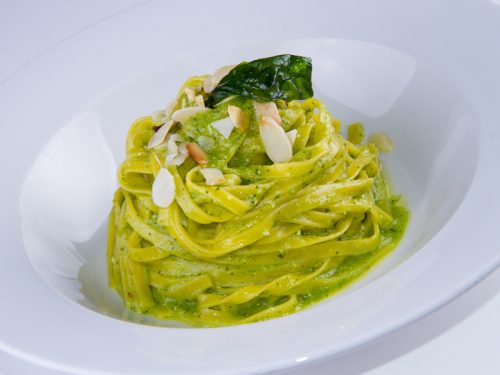 Fettuccine con pesto di zucchine romanesche - Brut spumante di Bellone metodo classico - Cincinnato