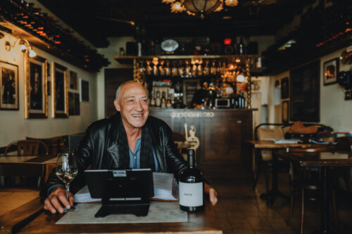 Giulio Passami l'oli è iun ristorante nel cuore di Roma. Riccardo Ti