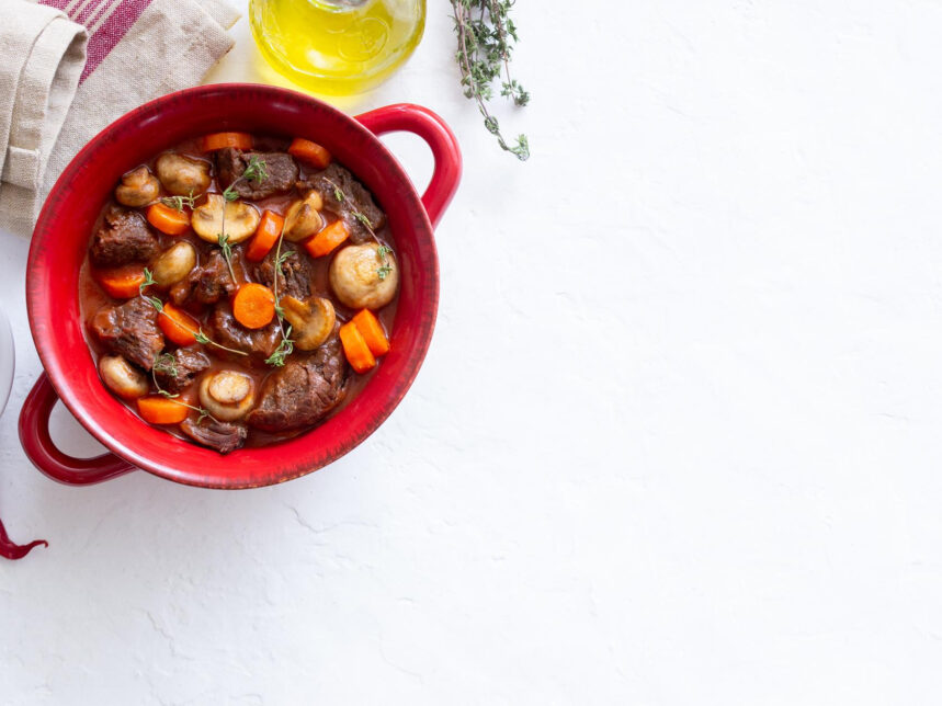 Vino italiano in Francia? La chiave è il cibo e le memorie di viaggio secondo Massimo Passaseo esperto in Francia di vino italiano. Ci racconta di come un Ercole, Nero Buono di Cori sia l'abbinamento ideale con una boeuf bourguignon.