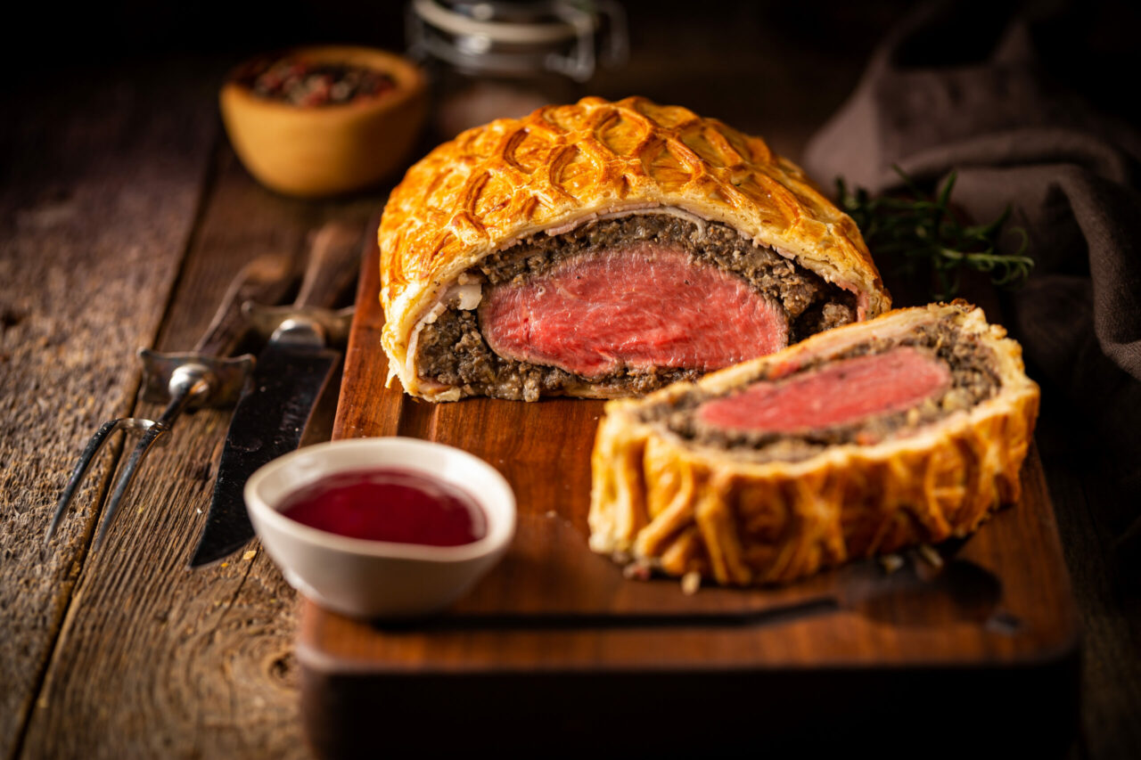 Beef Wellington is the iconic dish of British cuisine & the favorite among food and wine lovers. Check how to pair beef Wellington with wine.